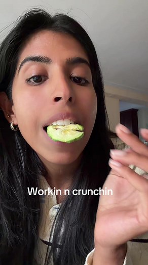 😋 🥒 | crunch