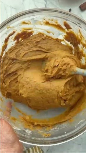 2-Ingredient Pumpkin Cake