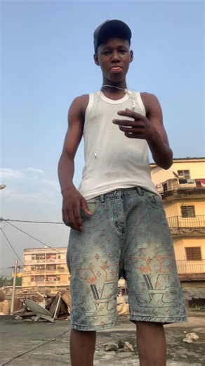 @MORGANE B7 LE RVOLTE TIMIDE💶 @Le propriétaire des 4 janvier @Thon Lesujetdela6 @ALI😍LE FRANÇAIS 🇫🇷CHOCO🇫🇷 @⚡🖇️ltalienne🌸🖇️👣 @GnaMôGô TeSco Le CaMéLéOn 🦎