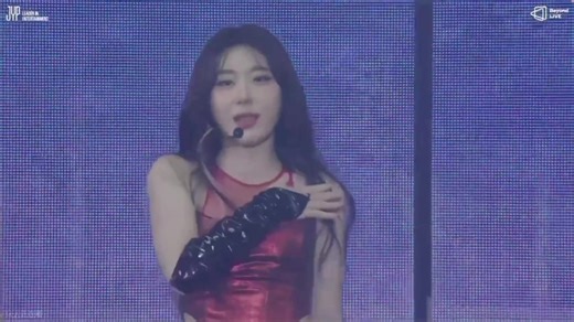 ITZY - Wannabe Live in Osaka, Japan | Born To Be Concert