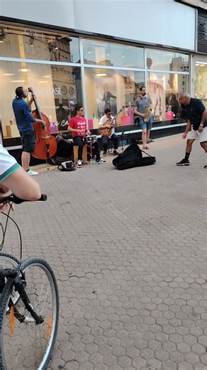 zlaja (@zlaja084)’s videos with original sound - zlaja