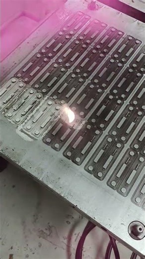 Laser Cleaning for Rubber Molds | Efficient, Non-Damaging Mold Cleaning