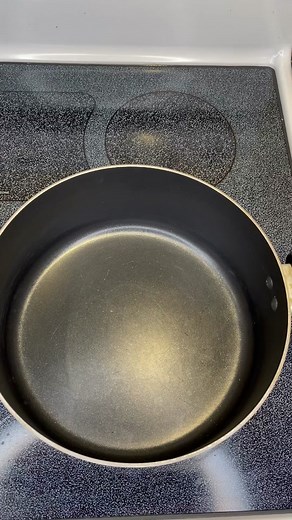 Les deseo un FELIZ AÑO, Saludable, Próspero, y en Paz 🥰🎉 Que Dios me los bendiga en grande. Y gracias por ser MI GENTE 🙏🏽💪🏽 #happynewyear #cookingconomi #sopon