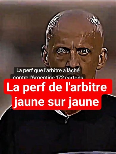 🟨😂 La perf de l'arbitre c'était jaune sur jaune et rouge ... ⚽ #foot