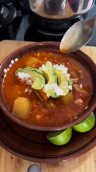 Caldo de Espinazo: Receta Fácil y Deliciosa
