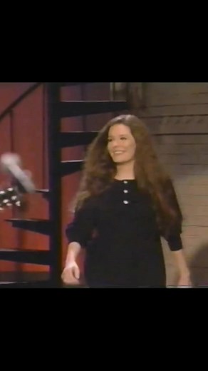 Edie Brickell & New Bohemians - What I Am (Official Video)