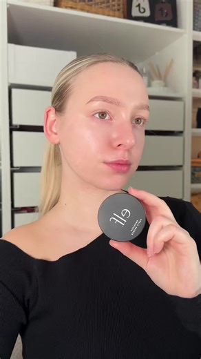 Best Pore Blurring Primer for a Smooth Makeup Base