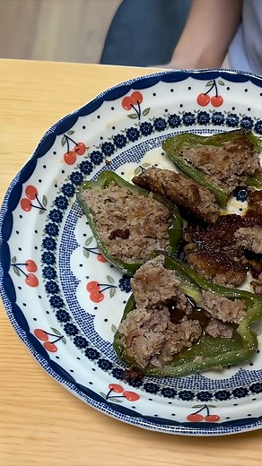 El culpable del desastre en la cocina： ¿la cocinera Yuzu chan o yo？ #japon #japones #japoneses | Aruberuto Makoto