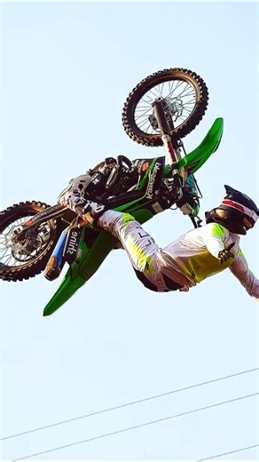 Freestyle #dirtbiketricks