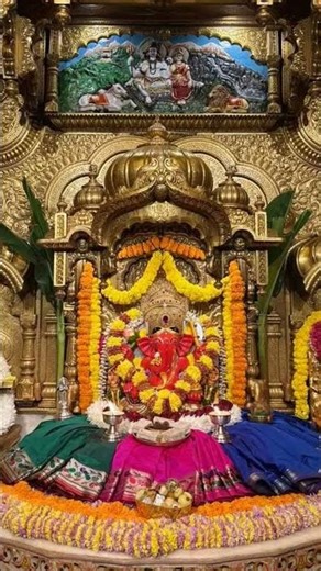 Divine Darshan of Shri Siddhivinayak Maharaj ji from Siddhivinayak temple Mumbai