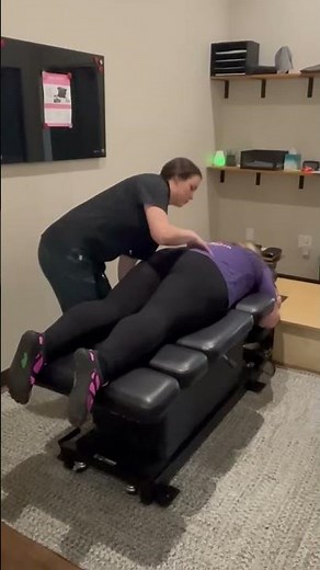Lower Back Adjustment with Drop Table Technique – West Bend WI ⚡#DropTableTechnique #LowerBackRelief