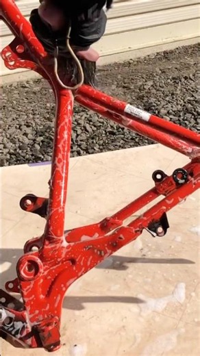 Painting a Worn-Out Frame Fire Red! Restoration Painting Process for the TLR200 #honda #tlr200 #f...