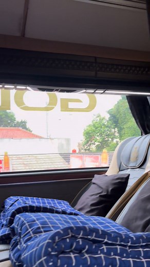 Towards the upper class of golden supreme #bus #agungsejati #doubledecker #busmania #reels | Rutvi Alfarizky