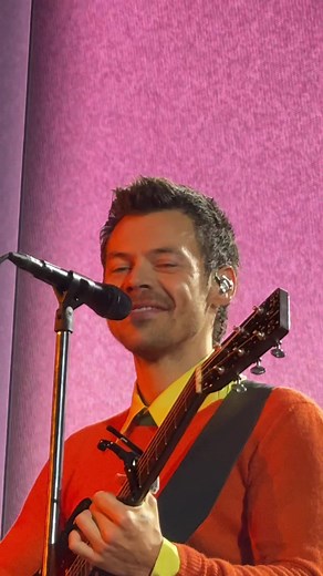 Harry Styles Amsterdam Night 2 — Fine Line Healing