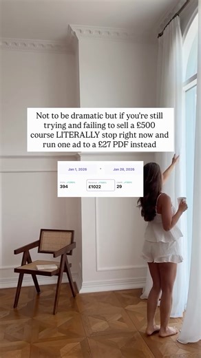 Layla | Quiet Online Income on Instagram: "It’s time to STOP ✋🏼 If you’re still posting 3X a day, praying the algorithm will bless you with a £500 sale... 🛑 STOP 🛑 Comment “DAILY” and I’ll show you how I’m making consistent daily sales, without cringey DM convos begging people to buy Here’s what you’re gonna do: 👉🏽 Grab My Silent Sale System - rename & rebrand it to fit your style 👉🏽 Price it at £27 so it’s an easy “yes” for your customers 👉🏽 Run ONE ad that puts it directly in front of