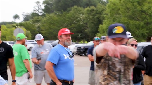 We had such a great time at the Riverwalk Casino Vicksburg Block Party and Meet 'N Greet🎉 . Great way to start a great competition‼ | Mississippi River Monsters