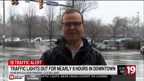 Faulty cable knocks out downtown Cleveland traffic lights, near-crash caught on camera