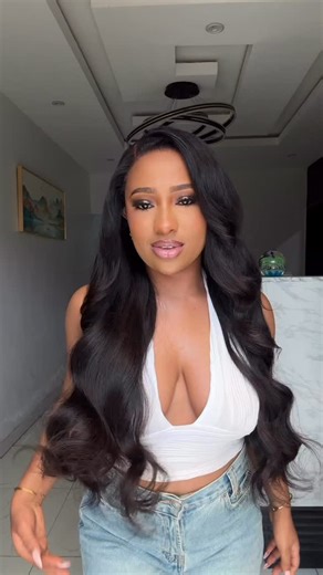 GHL LUXURY EXTENSIONS on Instagram: "Available for immediate pickup/delivery in 24”/26” 300g paired with 6*6 Hd lace closure 24”-1,135,000 26”-1,205,000"