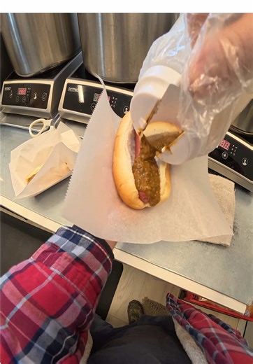 Warm Up with Delicious Chili Dogs