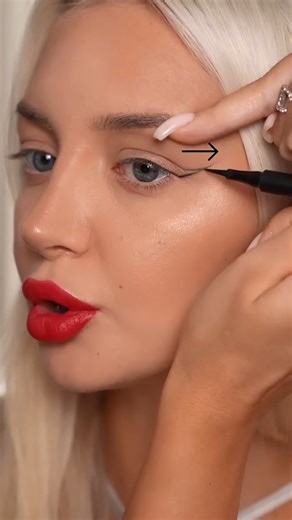 Beginners can also master daily eyeliner techniques!#makeup#short