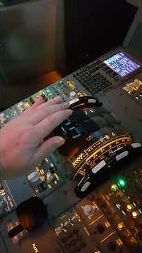 Airbus A320 Simulator im echten Cockpit | Takeoff Innsbruck (LOWI) → München (EDDM)