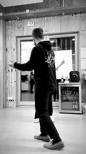 Dynamic dancing in our Int / Adv class at Gleisdreieck 🔥 | Swing Base