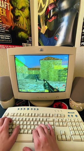 Old school CS gameplay on my retro Windows XP PC #counterstrike #cs2 #pcsetup