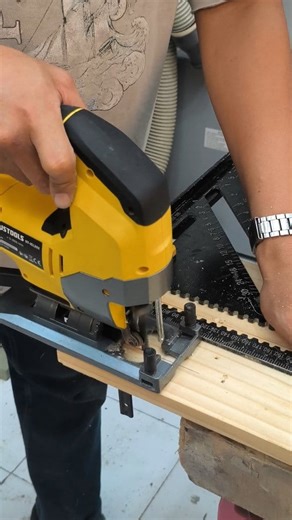 Speedsuare speed cut, perfect, easy and precise cut using jigsaw. #woodworking #diy #plywoodworking | Plywoodworking Tips & Trick