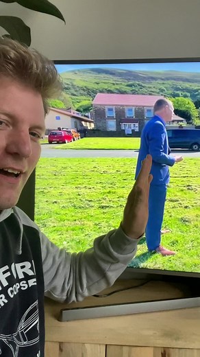 Funny Moments with a Welsh Guy Seaying LOL