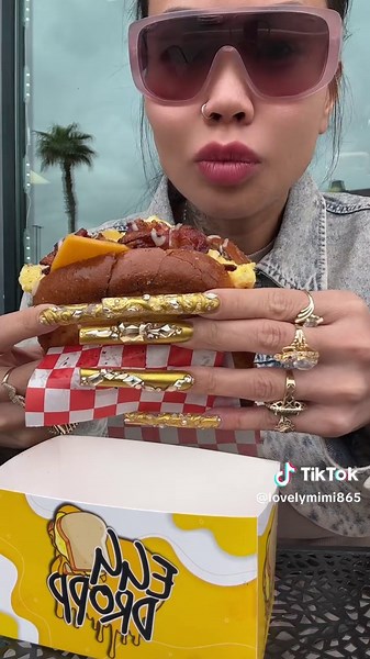 Las Vegas Breakfast Sandwich Review