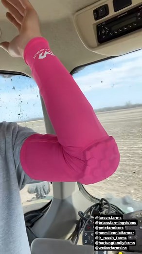 I just worked 1 whole hour without a snack, making sacrifices!! #sonnefarms #planting #farm #trending #viral #reels | Sonne Farms