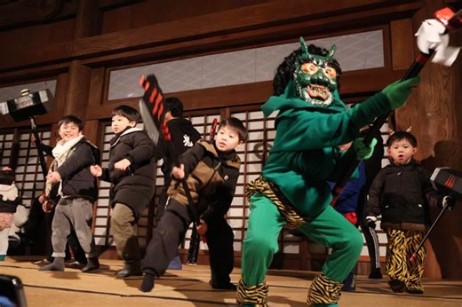 鬼踊り体験DAYに昨年の2倍の200人以上が参加　コロナ禍前の鬼踊りの雰囲気が再現