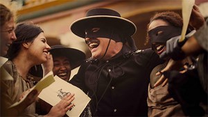 Zorro: Il trailer ufficiale italiano della miniserie con Jean Dujardin nei panni del leggendario eroe mascherato