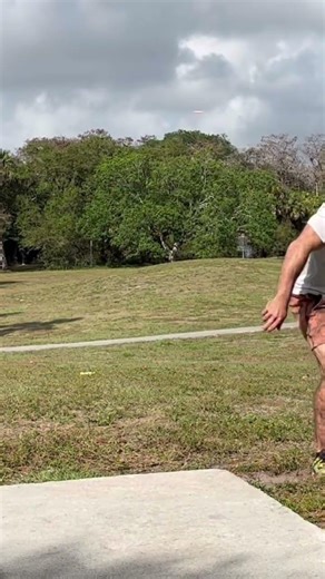 Dynamic discs Fuzion Escape #discgolf #frisbeegolf #innova #discrat #nature