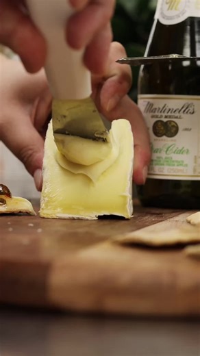 Delicious Brie Pairing for Your Next Event
