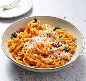 Creamy chicken and gochujang fettucine... Italian friends look away!😆 | Marion Grasby