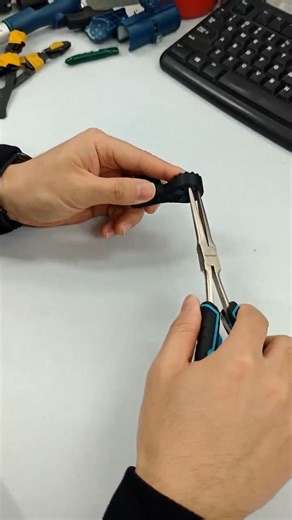 Need to remove your 3D print? —These pliers make it snap! 🖤🛠️ 👉 https://www.amazon.com/dp/B0CKWSQ752 #duratechtools #handtools #needlenosepliers | DuraTech Tools