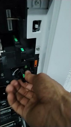 Como sacar la fusora de ricoh IM C3000