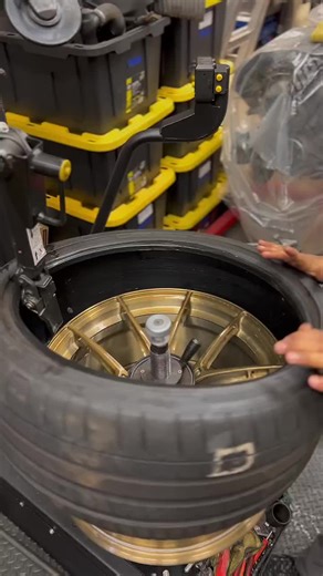 Expert Tire Installation and Balancing Services