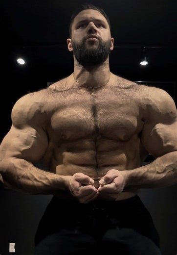 Condition check 21 weeks out • • #rookieseason #bodybuilding #hdmuscle #pump #classicbodybuilding #openbodybuilding #ifbbproleague #motivation #coaching #integrityiseverything #ifbb #gorillaback #muscle #strenght #lifting #ifbbpro #levelup #thegrindneverstops #condition #gains #prepfiles #prep