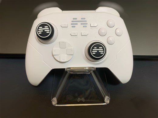 北通鲲鹏20太得劲了！AI语音调参+双切扳机，TMR摇杆无级调阻尼，每局都玩出专属爽感～人生第一台手柄耶耶耶