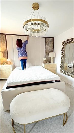 Busy? Weekly in 20 minutes do this - Open windows, strip the bed, wipe everything #youtubeshorts