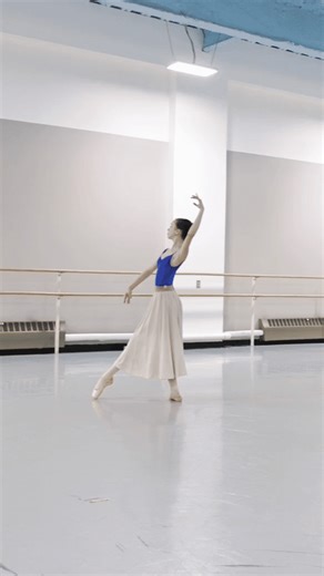 Working on the diagonal of the pas de trois variation 🩰✨ Every transition matters. 📹: Principal Teacher, Natalya Lushina Zeiger coaches Rock Student, Laila.