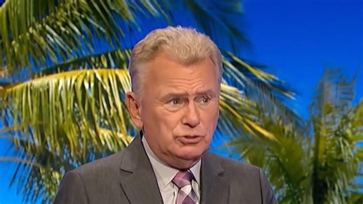 Wheel of Fortune player sparks fan frenzy with bizarre outfit choice