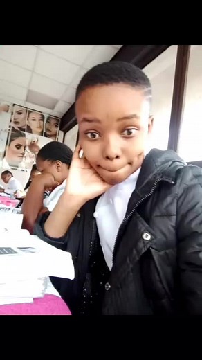 UBathintileNdlunkuluSinokuhle (@ubathintilendlunkulu)’s videos with Wamuhle (feat. Shwi Nomtekhala) - Mlindo The Vocalist