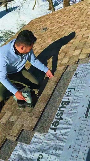 como instalar techos Bien instalando tejas de manera correcta #youtube #shortvideos #construction