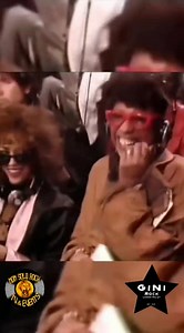 154K views · 2.1K reactions | Nel 1985 durante le registrazioni di We Are the World tutti si divertono tranne uno . Chi ?   The video of the day Grazie mille a www.ginirock.it #1985 #anni80 #wearetheworld #usaforafrica #artist #musicislife #video #videooftheday | Nonsolorock TV & Events | Facebook