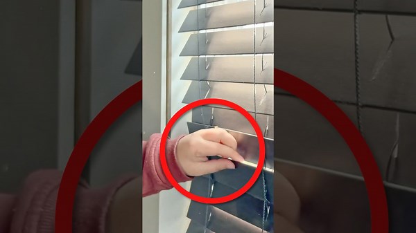 Everyone's updating their window blinds with this genius hack! 😱💡