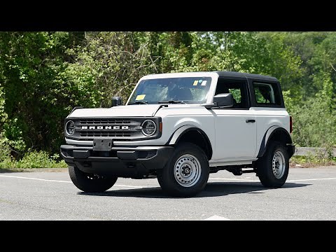 2025 Ford Bronco Base Review - The COOLEST SUV Money Can Buy At $40k?