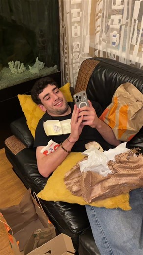 аганес (@aaggaanneess)’s video of Enter The Matrix